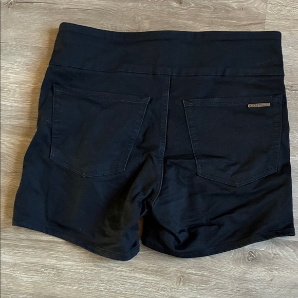 Rock & Republic High Waist Black Shorts - Picture 7 of 8